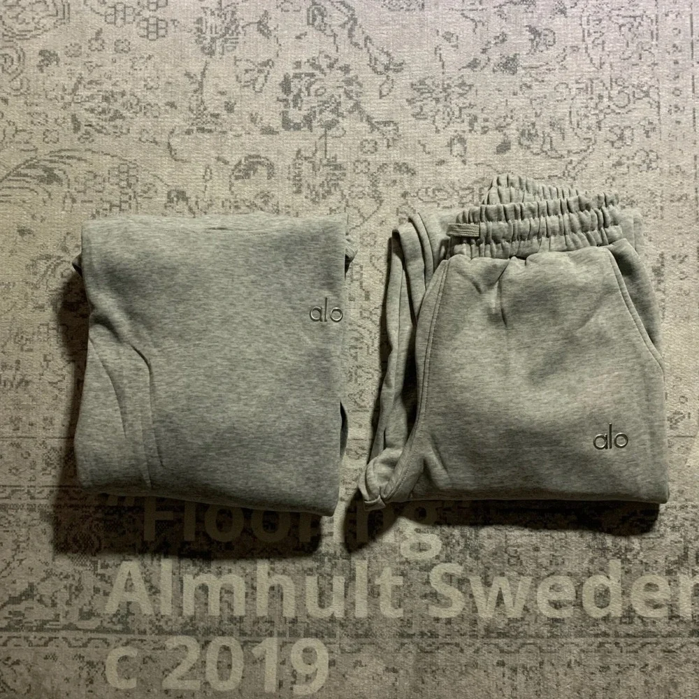 Alo Yoga Accolade Hoodie Cuffed Sweatpants Set Heather Grey Large Mens Womens